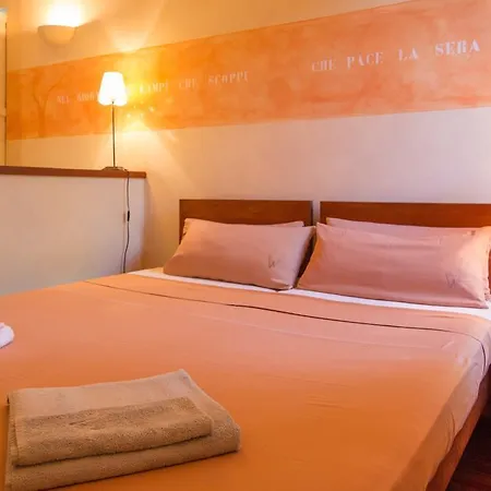 Casa Wallace Bed & Breakfast Cremolino